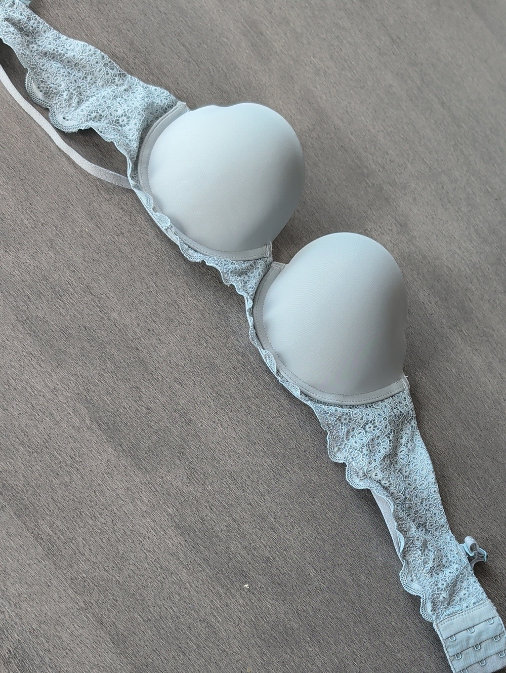 36b aerie Light Gray Lace Push-Up Bra with Smooth Molded Cups